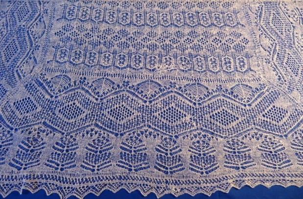 Picture 2. Shetland lace shawl
        (Image courtesy of Roslyn Chapman)