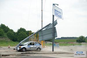 Figure 3: Picture of the real crash test simulated in Figure 2